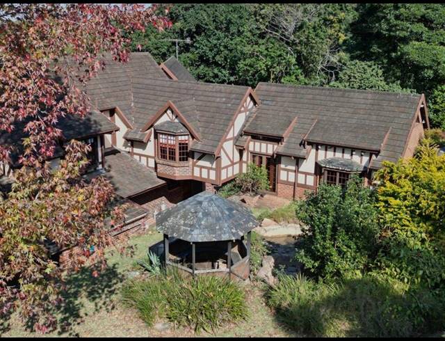 4 BEDROOM HOUSE FOR SALE IN PADFIELD PARK